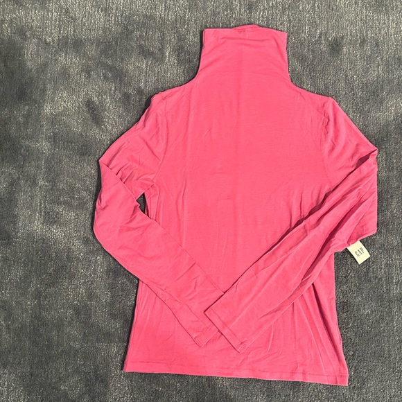 Pink GAP Turtle Nexk - Picture 3 of 3